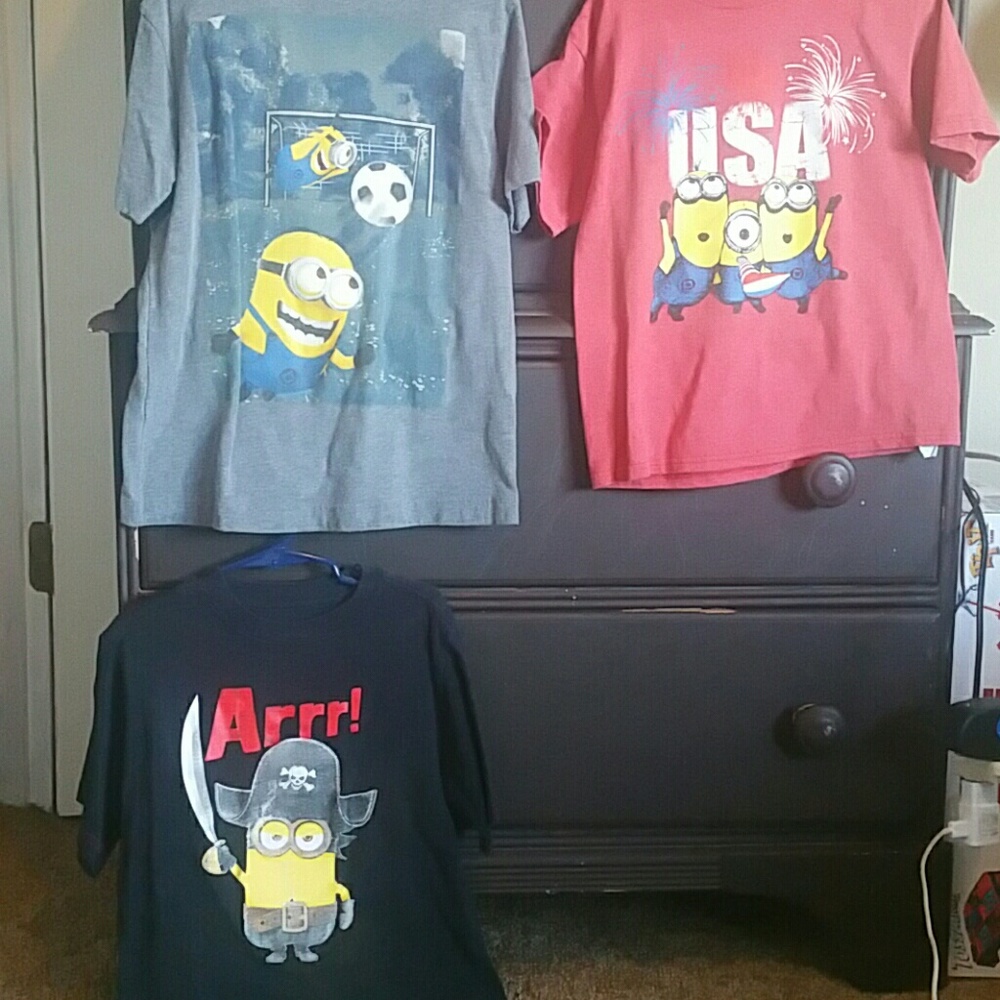 Boys minions tees